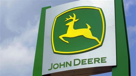 John Deere to shift some production from Dubuque to Mexico in 